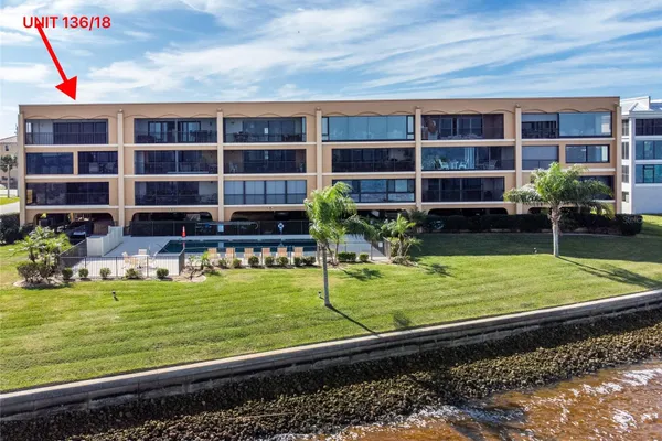 1601 PARK BEACH CIR 136/18