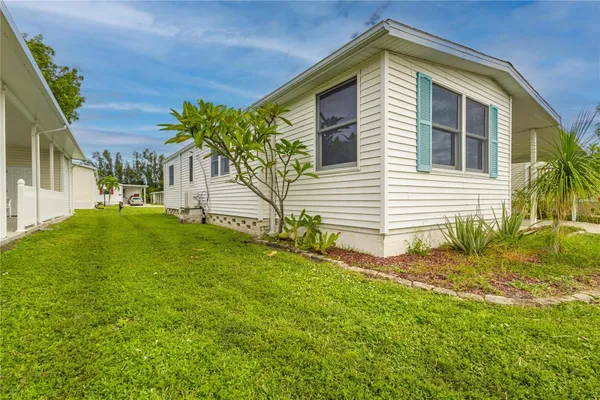 4300 RIVERSIDE DR 152