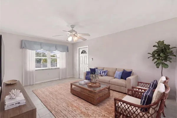 4158 TAMIAMI TRL P4