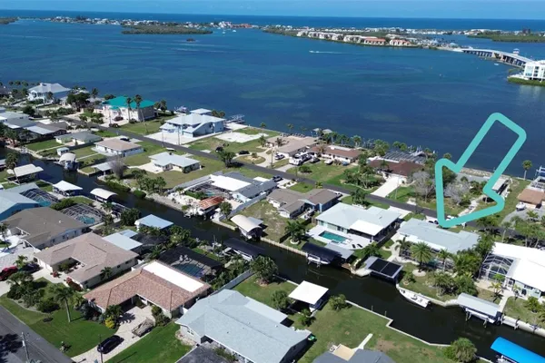 1433 LEMON BAY DR