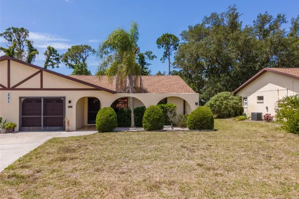221 HIGH POINT DR 221A