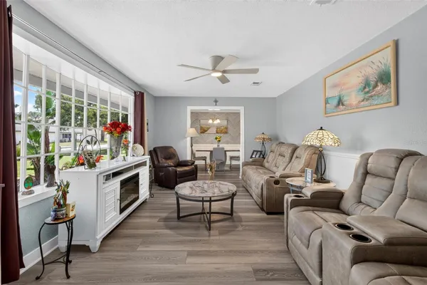 117 ANN RUSTIN DR