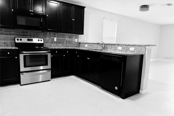 8690 LAKE GEORGE CIR