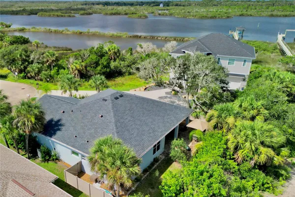 63 BEACHWOOD DR
