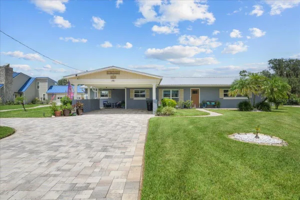 209 RIVER DR