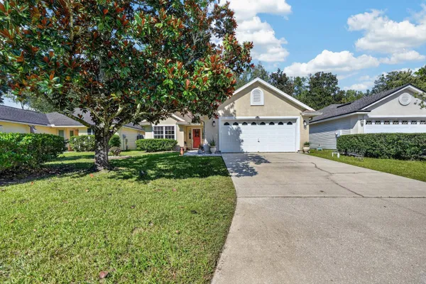 717 MACKENZIE CIR