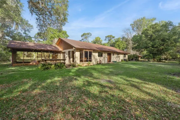 2260 PANORAMA DR