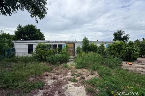 12024 LAKEVIEW DR
