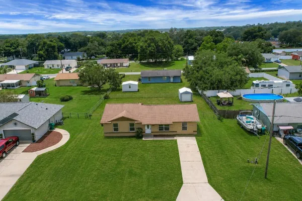 1229 PADGETT CIR