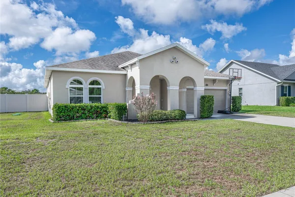 37102 SCENIC BLUFF DR