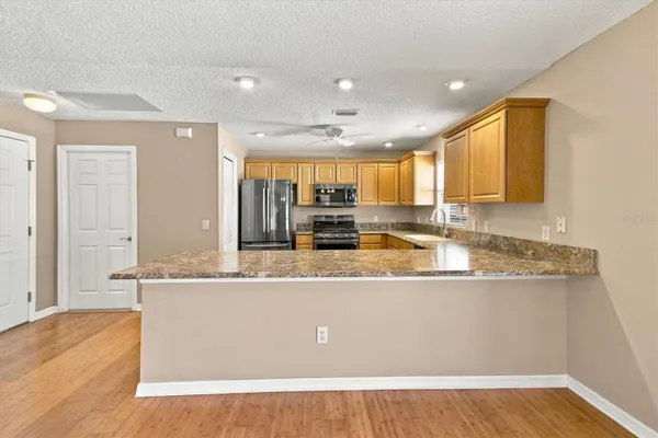 1075 BURNETTOWN PL