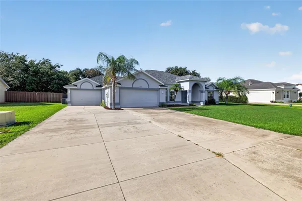 36731 TROPICAL WIND LN