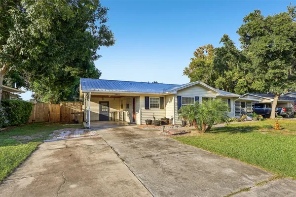 3805 CACTUS LN