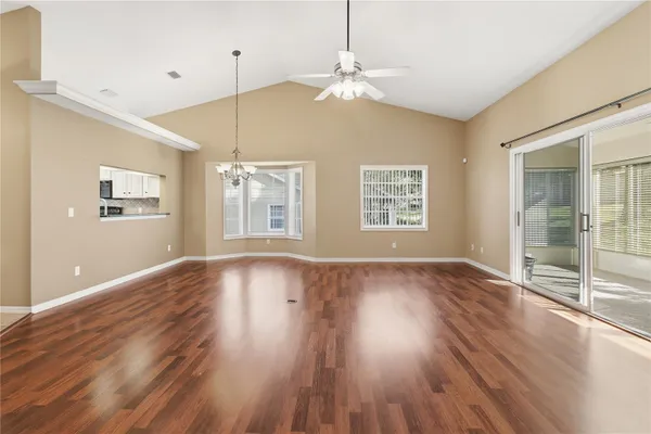 1507 N ENDICOTT PT