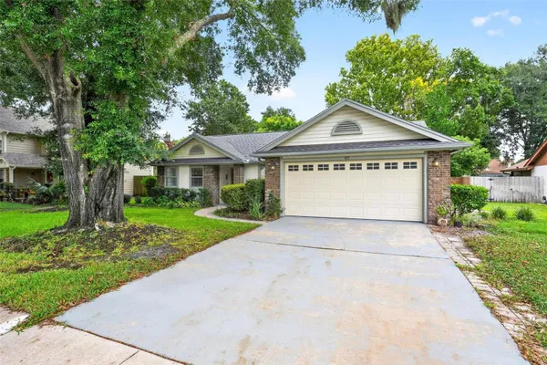 477 AUTUMN OAKS PL