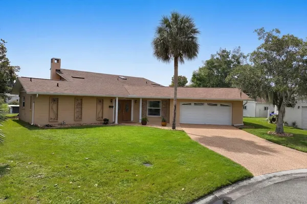 1627 CANAL CT