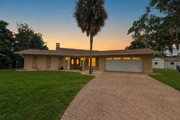 1627 CANAL CT