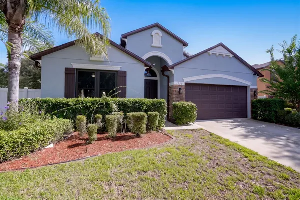 1773 WATERSIDE OAKS DR