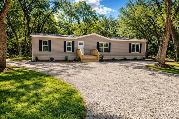 202 MIMOSA DR