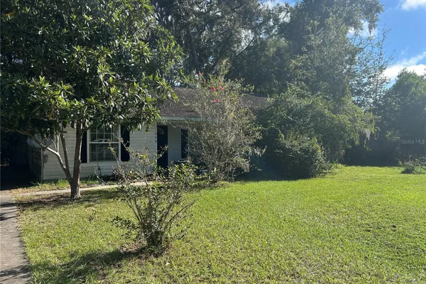 608 NW 9TH CT