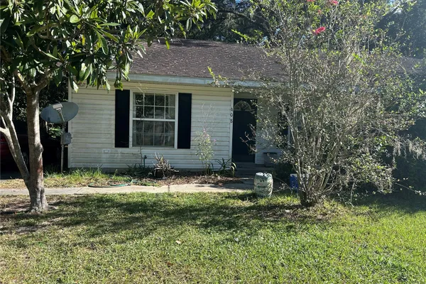 608 NW 9TH CT