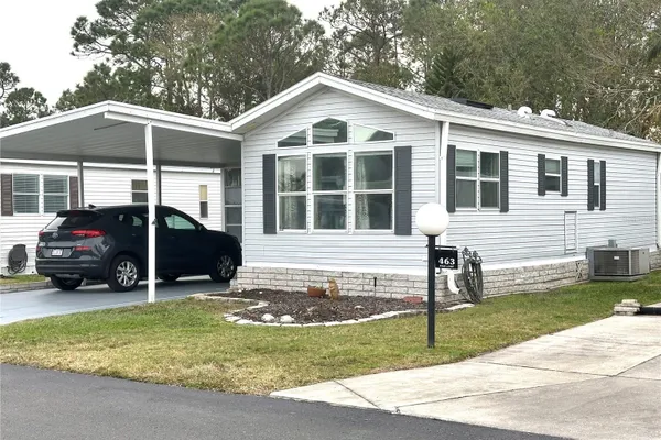 467 PINE LOOP