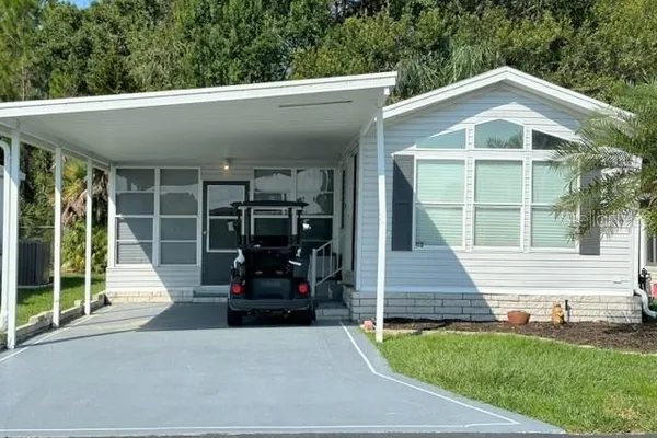 467 PINE LOOP