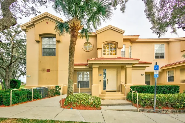 334 ENCLAVE DR 334