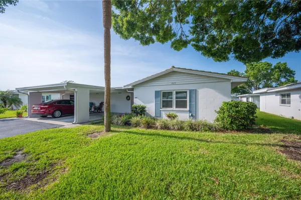 616 COTTAGE LN 616