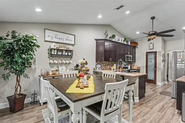 1411 ASHBURY CT