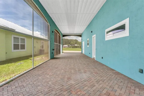 3220 FISH HAWK DR