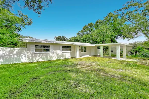 304 SUNNYHILL LN