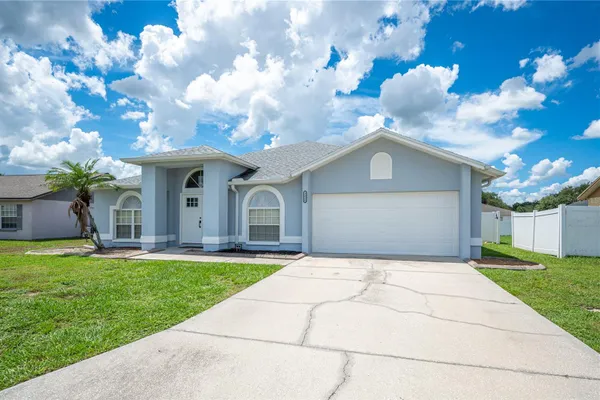 3326 MERLOT DR