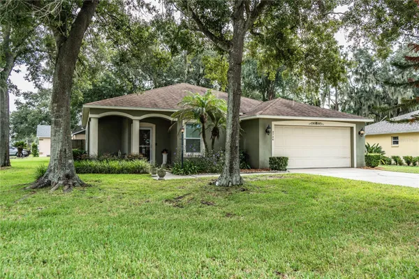 2746 SUNDANCE CIR