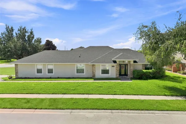 304 BENTLEY OAKS BLVD