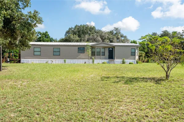 2242 FOX RUN LN