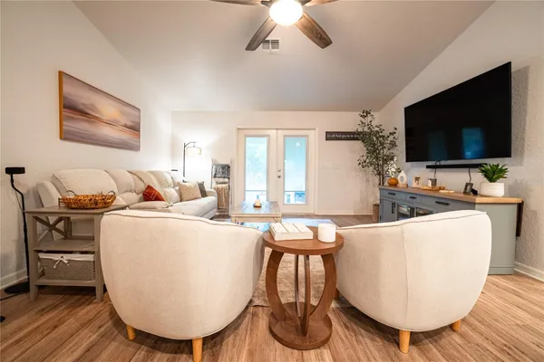308 WATER LILY LN