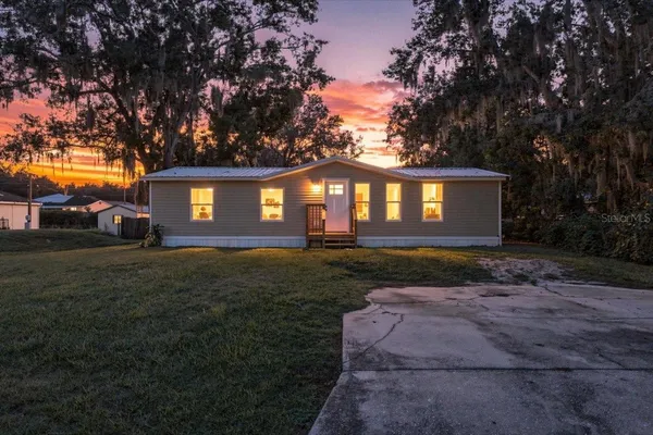 2412 ISLAND OAKS