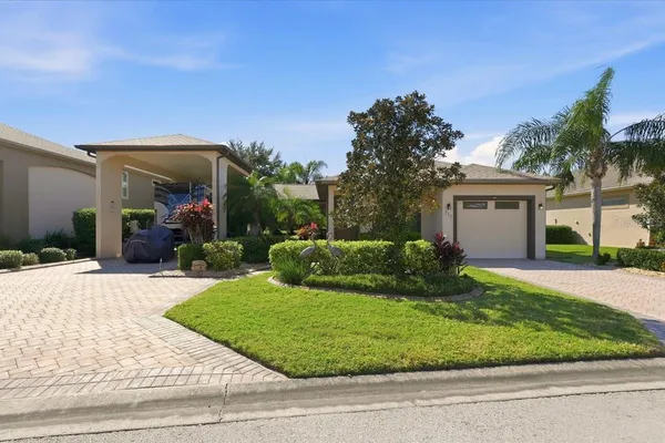 733 MEANDERING WAY