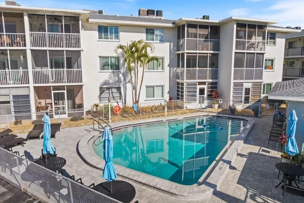 708 TAMIAMI TRL 209