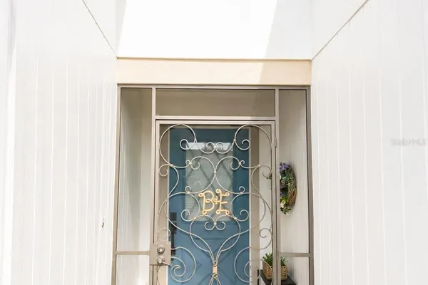 1211 CAPRI ISLES BLVD 122