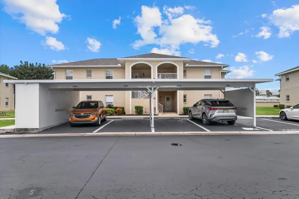 5800 SABAL TRACE DR 1204