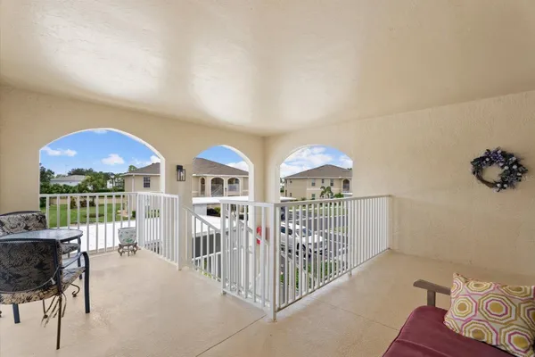 5800 SABAL TRACE DR 502