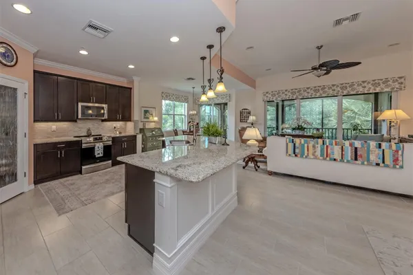 170 BELLA VISTA TER 20C