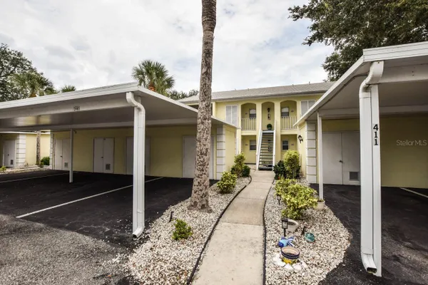 439 CERROMAR LN 310