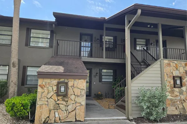 927 CAPRI ISLES BLVD 10