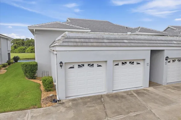 1041 CAPRI ISLES BLVD 216