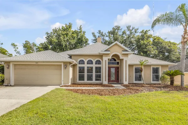625 QUAIL LAKE DR