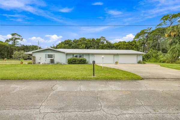 107 N CORY DR