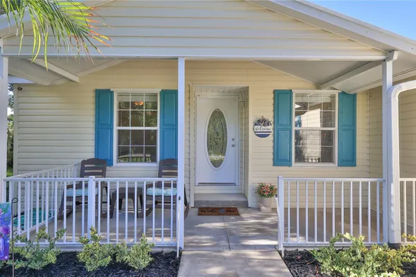 237 NAVAJO DR